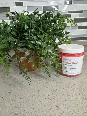 AMINNAH - Cherry Almond Sugar Polish